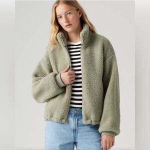Levis Teddy jacket womens s size XL color sea grass  relaxed fit